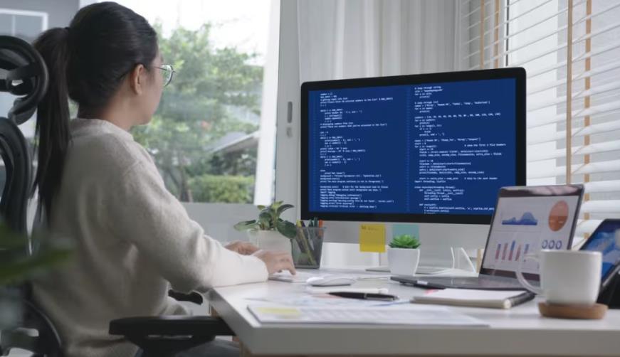 抚顺小程序开发：什么是 cURL 命令？
