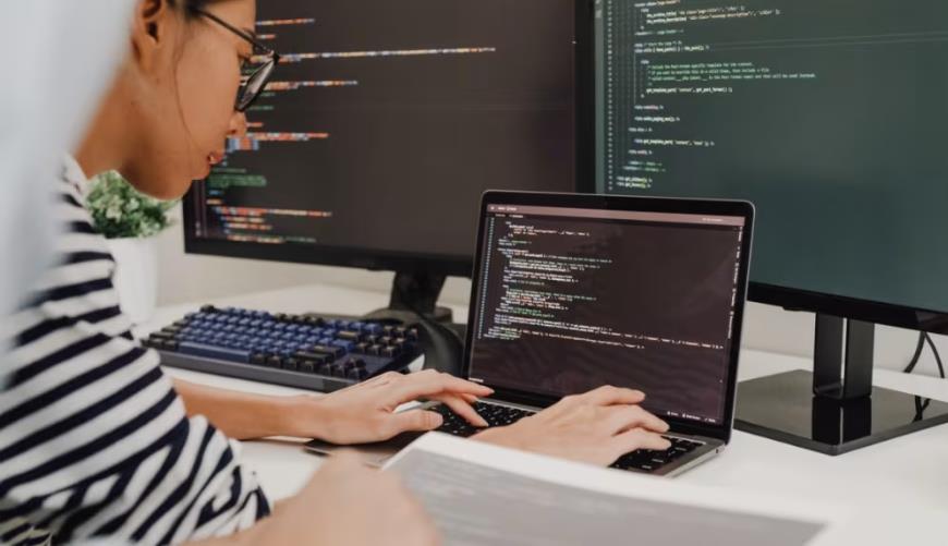 抚顺小程序定制开发构建实时互动新生态：WebRTC+即时通讯双引擎驱动